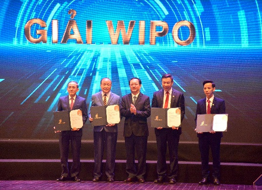 Trao Giải WIPO cho 2 công trình xuất sắc