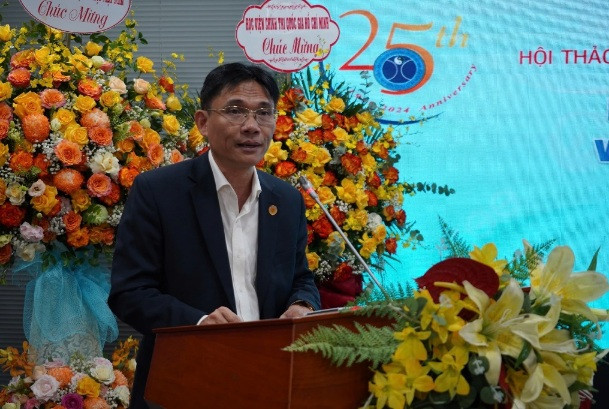 Phó Giáo sư, Tiến sĩ Nguyễn Đức Minh, Phó Chủ tịch Viện Hàn lâm Khoa học xã hội Việt Nam, phát biểu chào mừng Hội thảo. Phó Giáo sư, Tiến sĩ Nguyễn Đức Minh, Phó Chủ tịch Viện Hàn lâm Khoa học xã hội Việt Nam, phát biểu chào mừng Hội thảo.