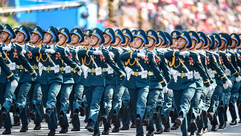 Khối Sĩ quan Phòng không - Không quân. (Ảnh: THÀNH ĐẠT)