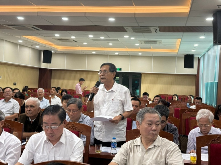 Phó Giáo sư, Tiến sĩ Đặng Văn Thanh, nguyên PhóCchủ nhiệm Ủy ban Kinh tế - Ngân sách Quốc hội khóa XI, Chủ tịch Hội Kế toán và Kiểm toán Việt Nam phát biểu.