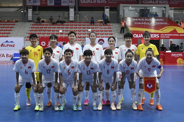 Các thành viên đội tuyển nữ futsal Việt Nam tham dự giải đấu. (Ảnh: VFF)