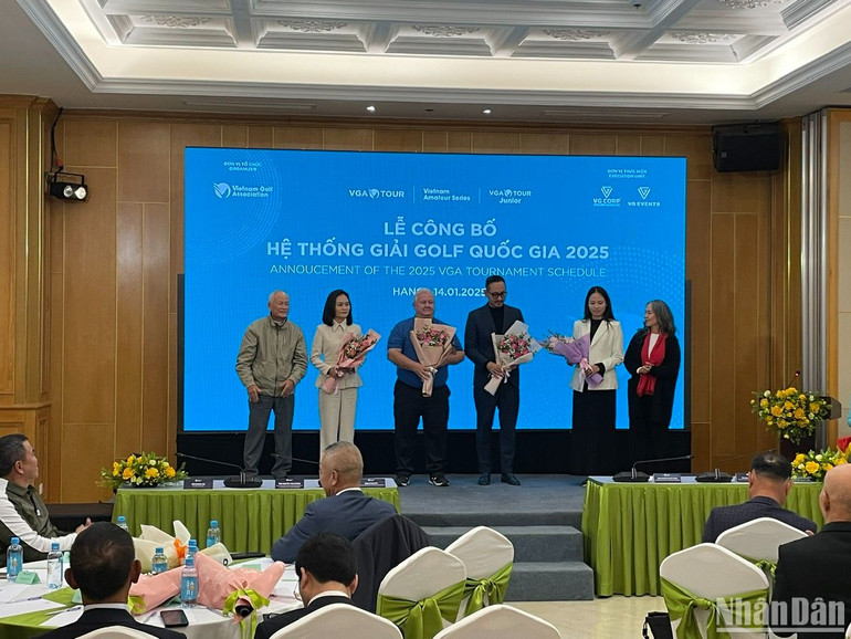 Toàn cảnh buổi lễ công bố hệ thống giải golf quốc gia 2025.