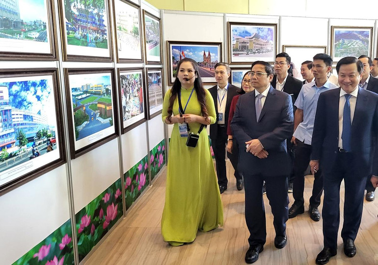 Thủ tướng dự Triển lãm ảnh Đông Nam Bộ, đột phá mới-tầm cao mới.