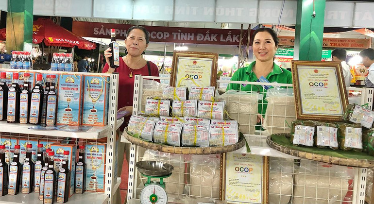 Các sản phẩm tiêu biểu của Bạc Liêu tham gia tại Hội chợ.