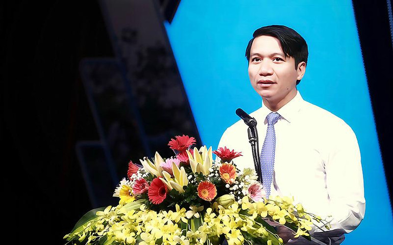 Đồng chí Nguyễn Ngọc Lương phát biểu ý kiến tại chương trình.