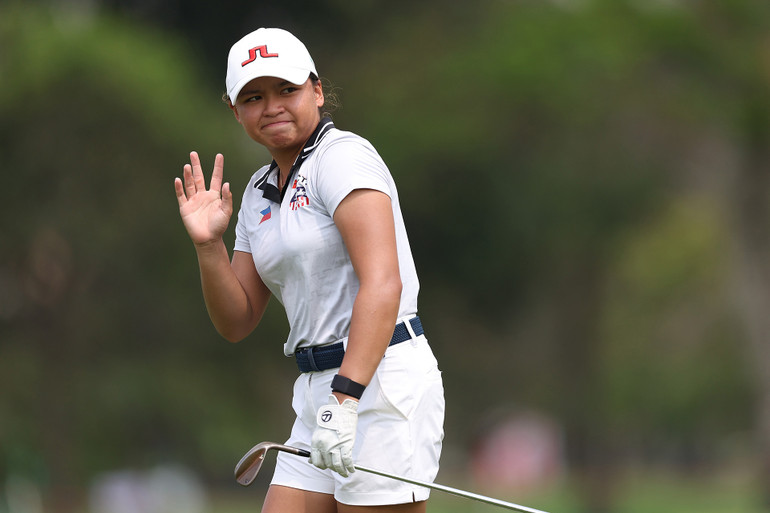 Nữ golfer Rianne Malixi của Philippines tham dự giải đấu tại Đà Nẵng.