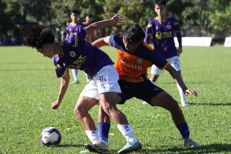 Hà Nội FC chạm trán SHB Đà Nẵng.