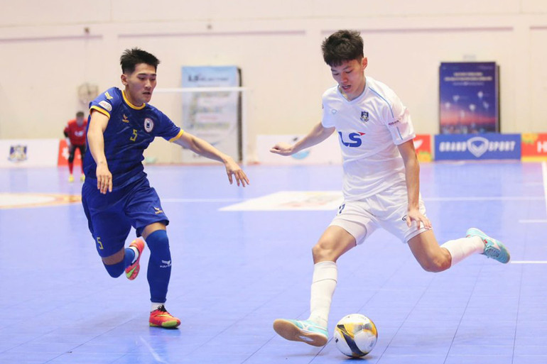 Thái Sơn Bắc chạm trán với Tân Hiệp Hưng Thành phố Hồ Chí Minh.