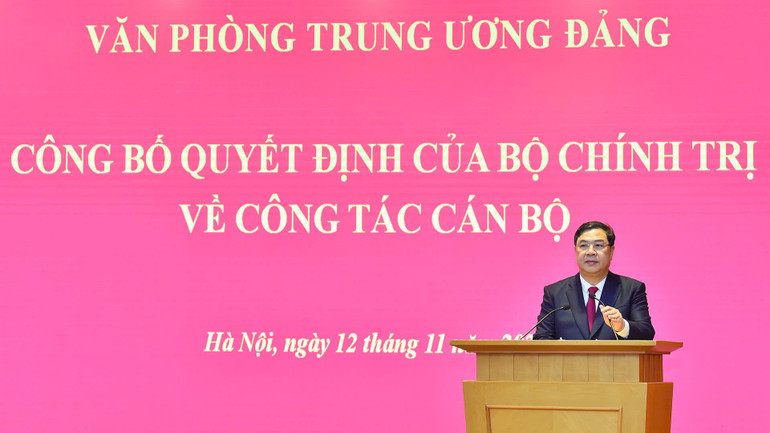 Đồng chí Phạm Gia Túc phát biểu nhận nhiệm vụ. (Ảnh THỦY NGUYÊN)