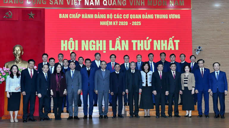 Ban Chấp hành Đảng bộ các cơ quan Đảng Trung ương, nhiệm kỳ 2020-2025 gồm 30 đồng chí. (Ảnh: Đăng Khoa)