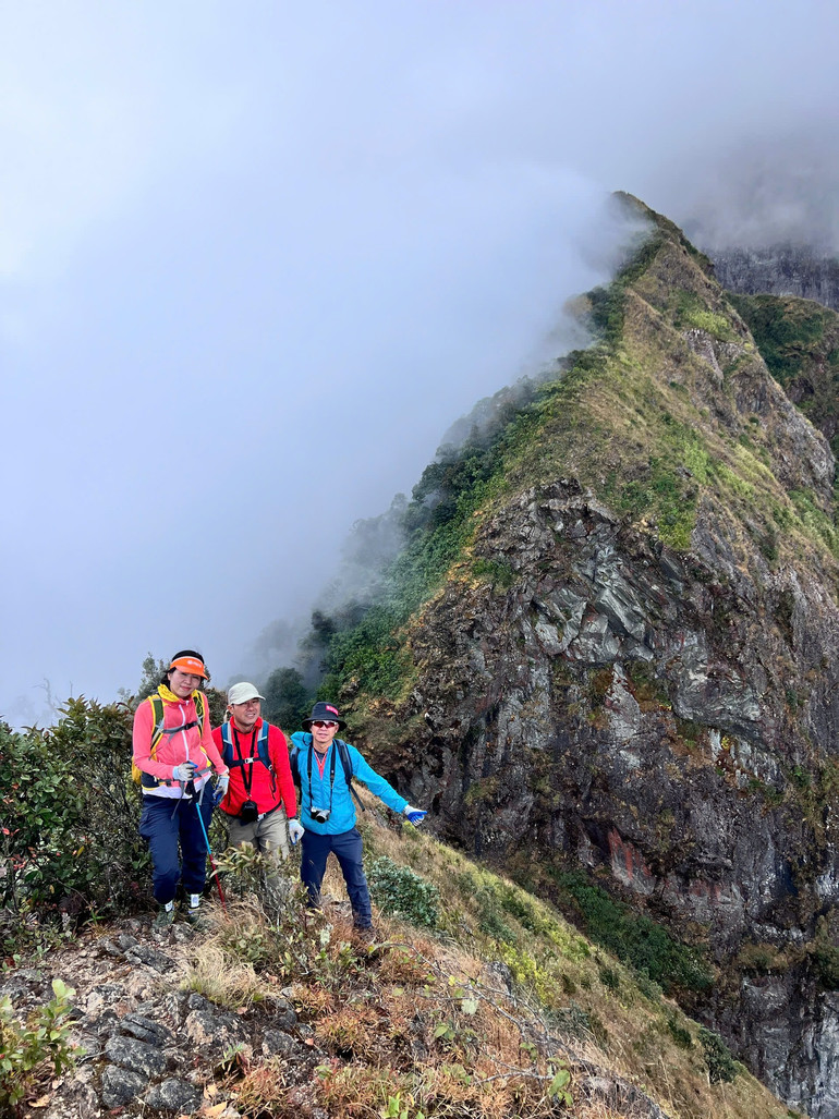 Tạm nghỉ lấy sức. Tạm nghỉ lấy sức.