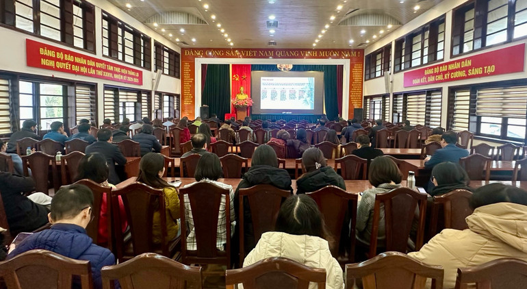 Các đại biểu dự hội nghị tại điểm cầu Báo Nhân Dân. (Ảnh: Thủy Nguyên)