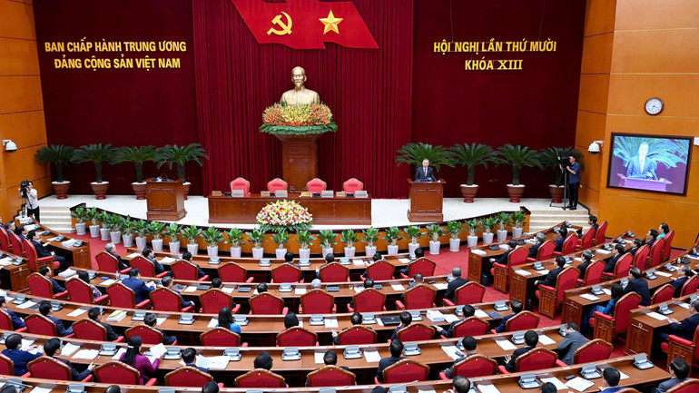 Toàn cảnh ngày làm việc thứ 3 và phiên bế mạc Hội nghị Trung ương 10 khóa XIII. (Ảnh: ĐĂNG KHOA)