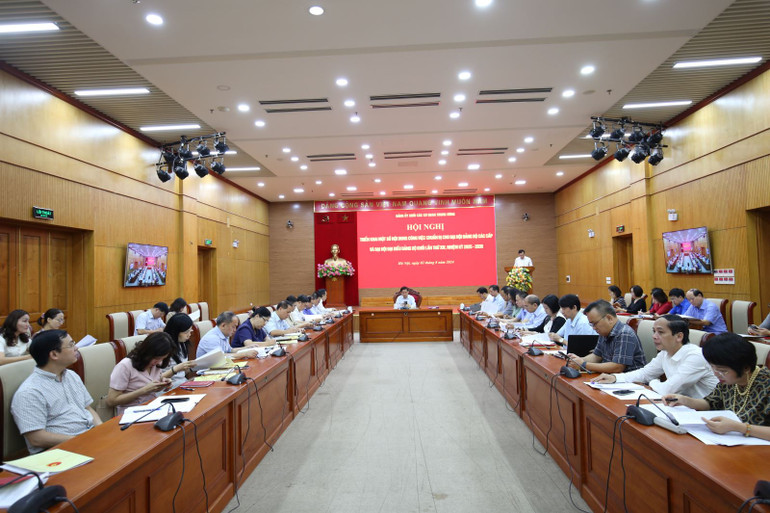 Toàn cảnh Hội nghị.