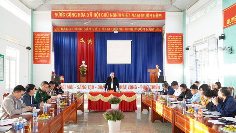 Phó Bí thư Tỉnh ủy Hồ Xuân Trường làm việc với Đảng ủy xã Trúc Sơn. Phó Bí thư Tỉnh ủy Hồ Xuân Trường làm việc với Đảng ủy xã Trúc Sơn.