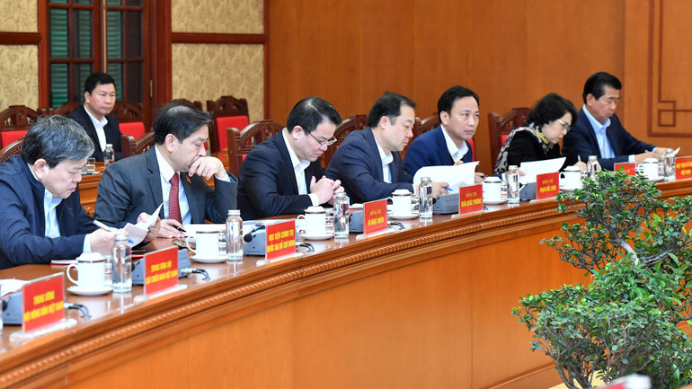 Các đại biểu tham dự phiên họp. Ảnh: ĐĂNG KHOA