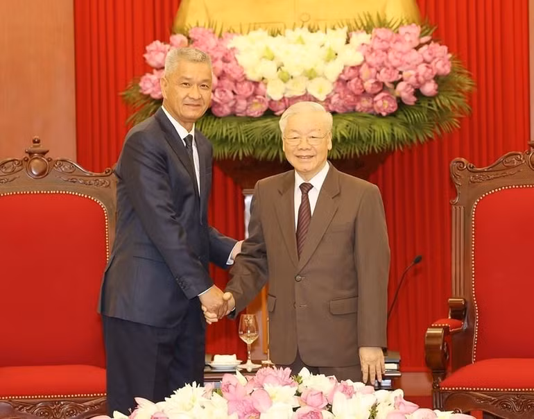 Hình ảnh Tổng Bí thư Nguyễn Phú Trọng tiếp Bí thư Thành ủy Vientiane ảnh 2