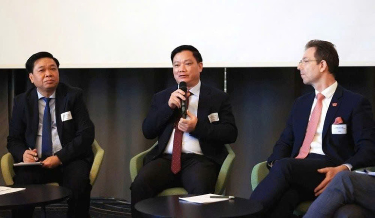 Tháng 3/2024, Chủ tịch Ủy ban nhân dân tỉnh Thái Bình Nguyễn Khắc Thận cùng đoàn công tác xúc tiến thương mại, đầu tư tại Thụy Sĩ.