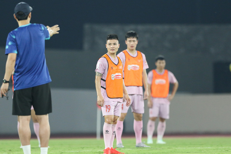 Quang Hải được kỳ vọng sẽ tạo nên dấu ấn trong trận gặp đội tuyển Iraq. (Ảnh: VFF)