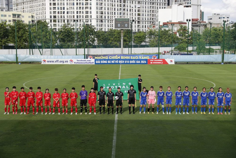 Trận đấu khai mạc giải. Trận đấu khai mạc giải.