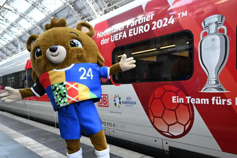 DFB đưa ra các sáng kiến để khuyến khích người hâm mộ sử dụng phương tiện giao thông công cộng tại EURO 2024. (Ảnh: UEFA)