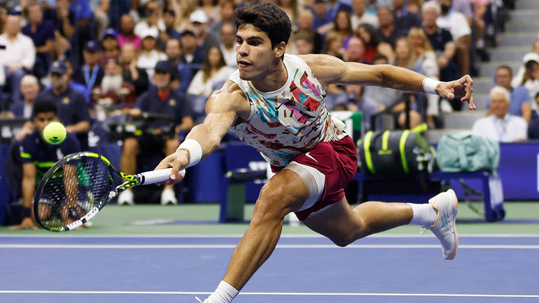 Lối chơi lăn xả khiến Alcaraz phải đối mặt với nhiều nguy cơ dính chấn thương. (Ảnh: ATP) Lối chơi lăn xả khiến Alcaraz phải đối mặt với nhiều nguy cơ dính chấn thương. (Ảnh: ATP)