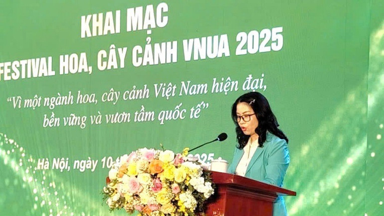 GS, TS Nguyễn Thị Lan, Giám đốc Học viện Nông nghiệp Việt Nam phát biểu.