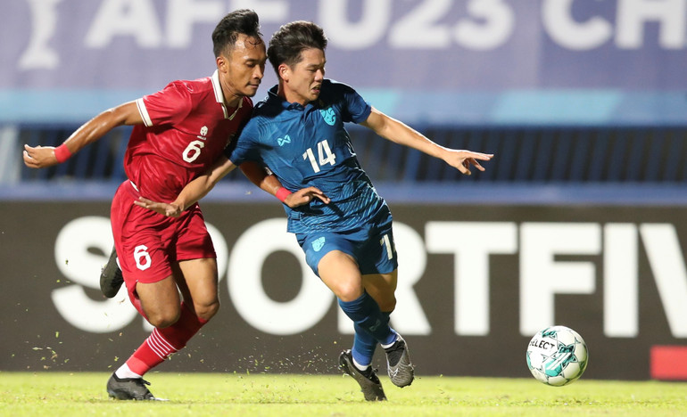 U23 Indonesia bước vào giờ nghỉ với cách biệt 2 bàn thắng. (Ảnh: WS)