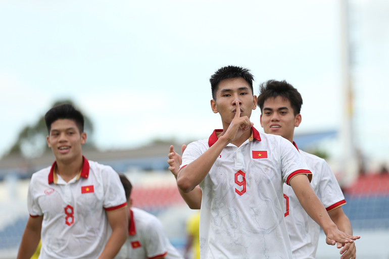 U23 Việt Nam có bàn thắng sớm của Đinh Xuân Tiến. (Ảnh: WS)