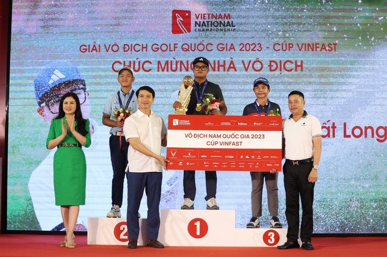 Những nhà vô địch nam của giải đấu. (Ảnh: BTC)