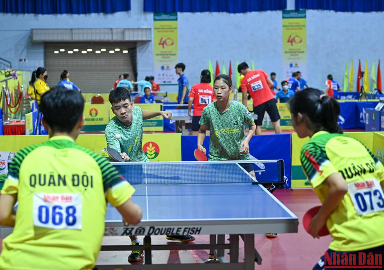 Cặp đôi Nguyễn Long Vũ &amp; Phạm Hà Phương Mai (CLB Hà Nội T&amp;T) gặp cặp đôi Nguyễn Đức Anh &amp; Lương Bảo Hân (Quân Đội) tại vòng 1 nội dung đôi nam nữ.