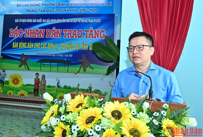 Tổng Biên tập Báo Nhân Dân Lê Quốc Minh, Trưởng Ban Chỉ đạo Giải phát biểu tại buổi trao tặng.