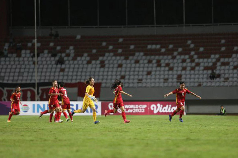 U18 nữ Việt Nam tìm được bàn thắng để giành trọn 3 điểm. (Ảnh: VFF) U18 nữ Việt Nam tìm được bàn thắng để giành trọn 3 điểm. (Ảnh: VFF)