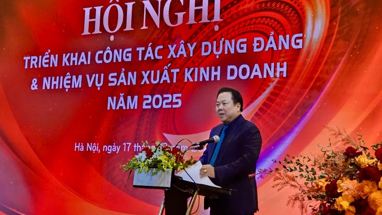 Đồng chí Nguyễn Hoàng Anh, Ủy viên Trung ương Đảng, Chủ tịch CMSC phát biểu chỉ đạo tại Hội nghị Đồng chí Nguyễn Hoàng Anh, Ủy viên Trung ương Đảng, Chủ tịch CMSC phát biểu chỉ đạo tại Hội nghị