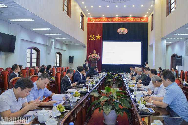 Toàn cảnh tọa đàm.