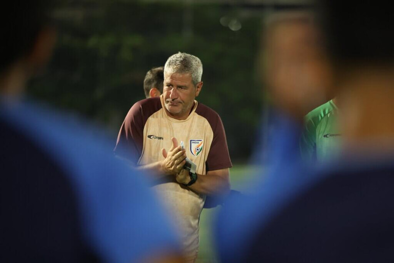 Huấn luyện viên Manolo Marquez của đội tuyển Ấn Độ. (Ảnh: AIFF)