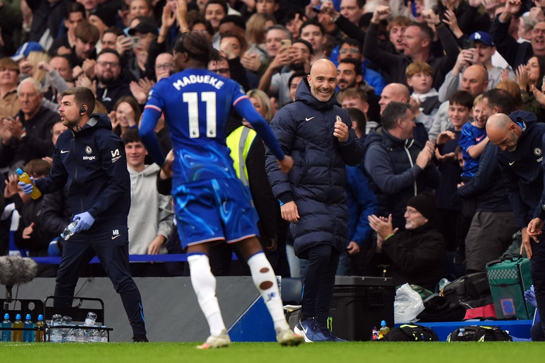 Enzo Maresca đang mang tới sự hứng khởi ở sân Stamford Bridge. (Ảnh: TheIndependent)