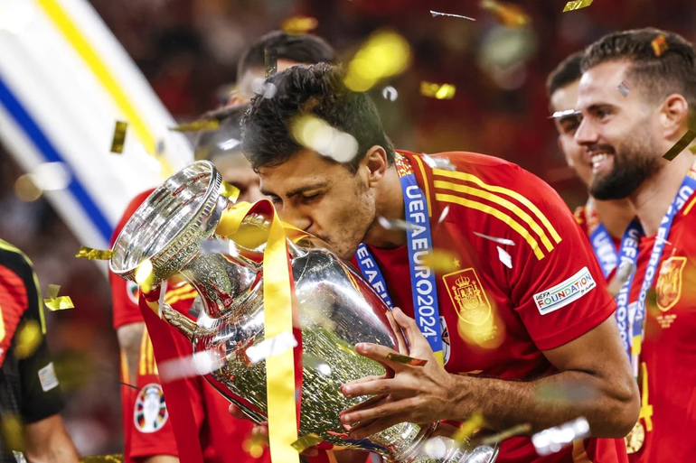 Rodri giúp Tây Ban Nha lên ngôi ở kỳ EURO 2024. (Ảnh: Getty)