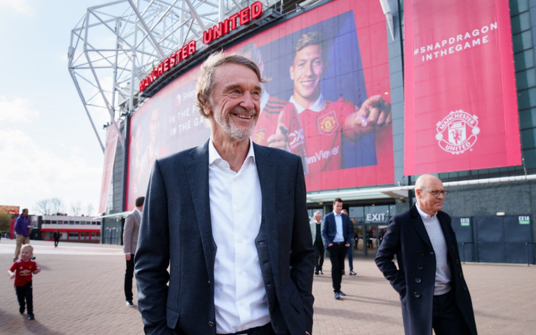 Sir Jim Ratcliffe được kỳ vọng sẽ hồi sinh Man United. (Ảnh: Getty) Sir Jim Ratcliffe được kỳ vọng sẽ hồi sinh Man United. (Ảnh: Getty)
