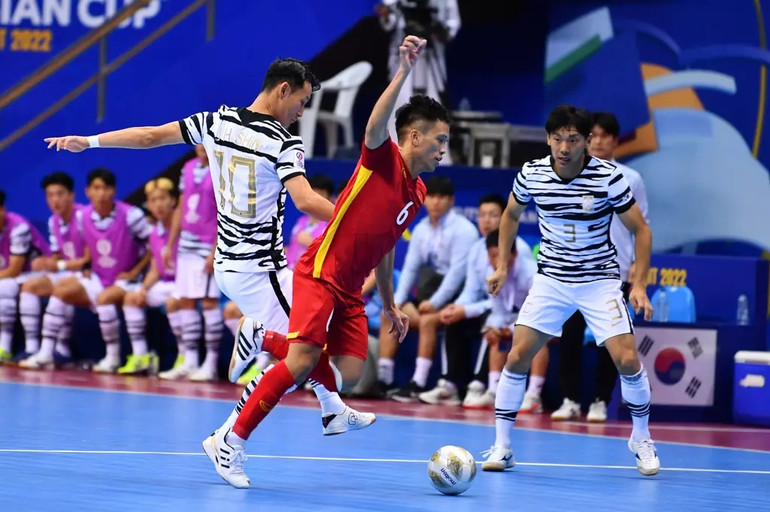 Futsal Việt Nam cạnh tranh cùng những đội mạnh trên thế giới.