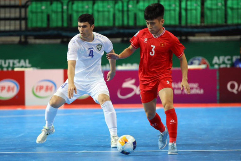Đội tuyển futsal Việt Nam vươn lên dẫn trước. (Ảnh: VFF)