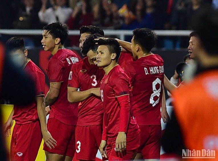 Quang Hải vào sân khá muộn.