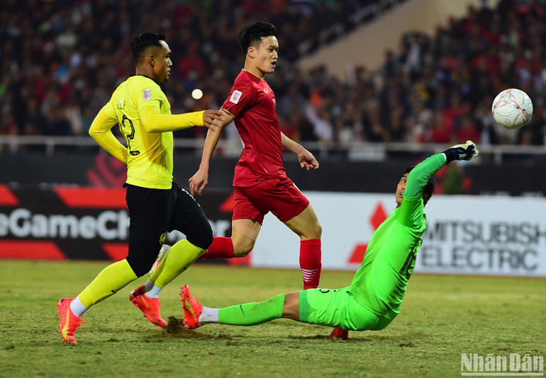 Hoàng Đức dễ dàng nâng tỷ số lên 3-0. (Ảnh: TRẦN HẢI)