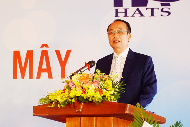 Phó Chủ tịch Ủy ban nhân dân tỉnh Thừa Thiên Huế Phan Quý Phương phát biểu tại buổi lễ khai trương.