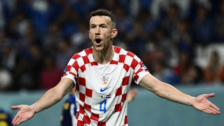 Ivan Perisic - cầu thủ đang chơi tại Tottenham gỡ hòa cho Croatia. Ivan Perisic - cầu thủ đang chơi tại Tottenham gỡ hòa cho Croatia.