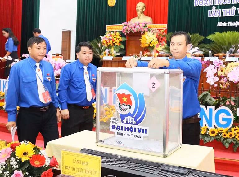 Đại biểu bỏ phiếu bầu Ban Chấp hành nhiệm kỳ 2022-2027.