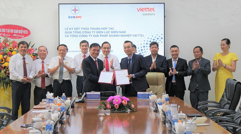 Ký kết hợp tác với Viettel Solutions để đẩy mạnh chuyển đổi số tất cả các lĩnh vực tại EVNSPC.