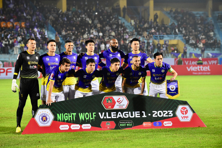 Đội hình xuất phát của Hà Nội.