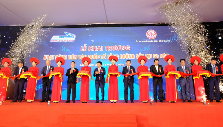 Lễ khai trương hoạt động liên vận quốc tế bằng đường sắt tại ga Kép.