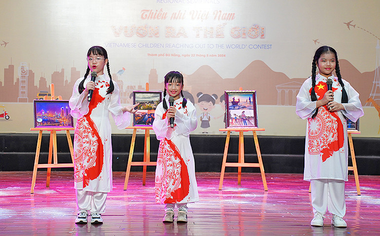 Những màn tranh tài mang đậm tình yêu quê hương, đất nước.